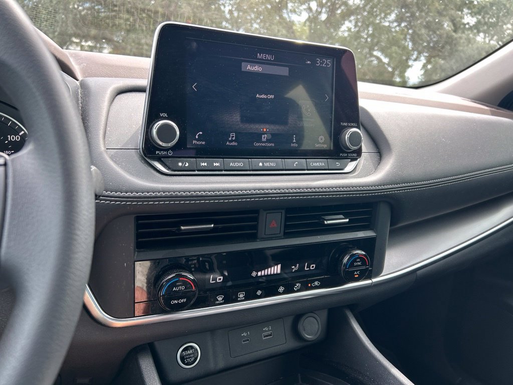 Certified 2023 Nissan Rogue SV FWD image 31