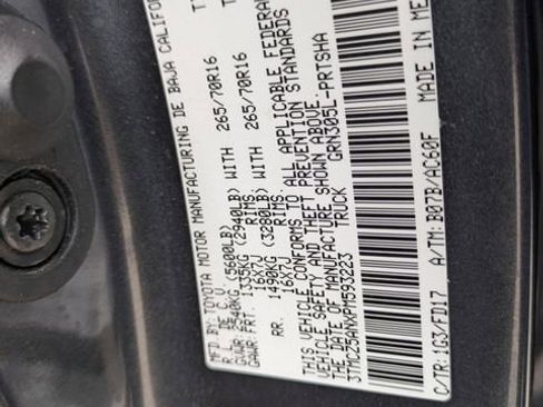 Used 2023 Toyota Tacoma TRD Off-Road w/ Technology Package image 34