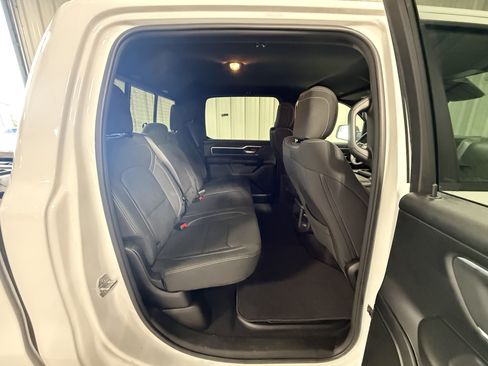 Used 2025 RAM 1500 Big Horn AWD/4WD image 7