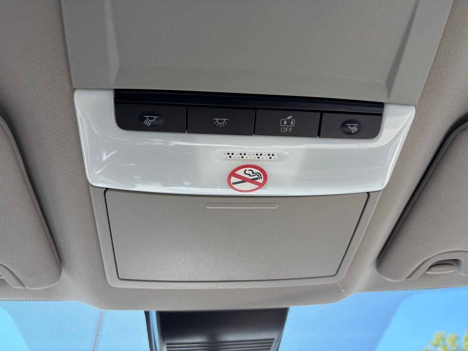 Used 2025 Nissan Altima 2.5 SV FWD image 31