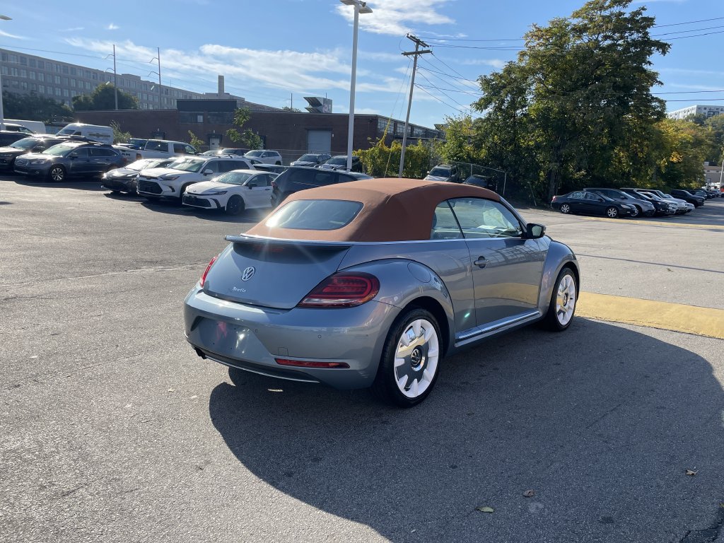 Used 2019 Volkswagen Beetle 2.0T Final Edition SEL FWD image 8