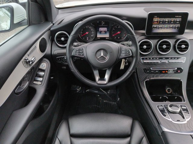 Used 2019 Mercedes-Benz GLC 300 image 16