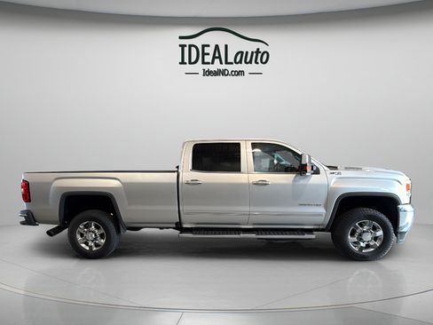 Used 2018 GMC Sierra 3500 SLT w/ Duramax Plus Package AWD/4WD image 14