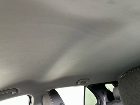 Used 2020 Chevrolet Equinox LT image 18