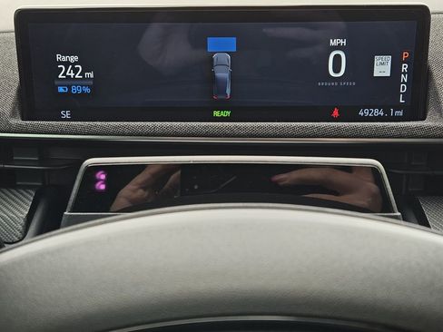 Used 2021 Ford Mustang Mach-E Premium image 11