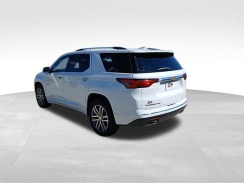 Used 2023 Chevrolet Traverse High Country w/ LPO, Floor Liner Package AWD/4WD image 3