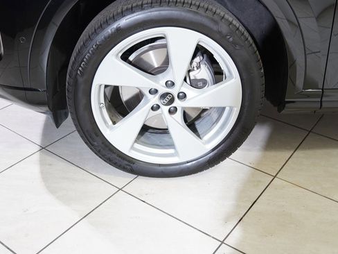 Used 2025 Audi Q5 Premium Plus w/ Premium Plus image 16