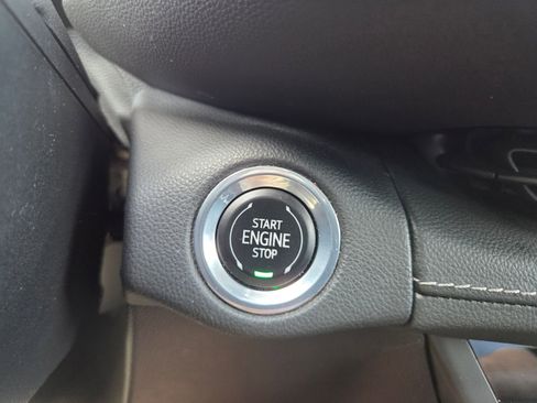 Used 2023 Buick Envision Essence FWD image 19