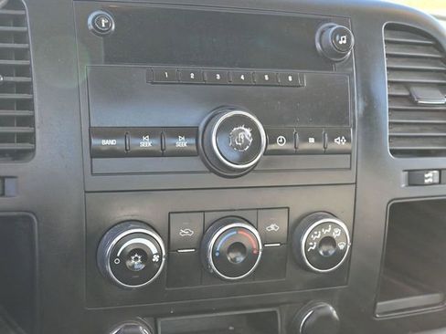 Used 2014 Chevrolet Silverado 3500 W/T w/ Snow Plow Prep Package image 17