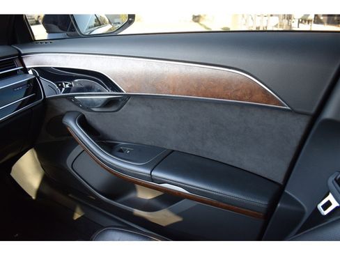 Used 2021 Audi A8 L 4.0T w/ Executive Plus Package image 35