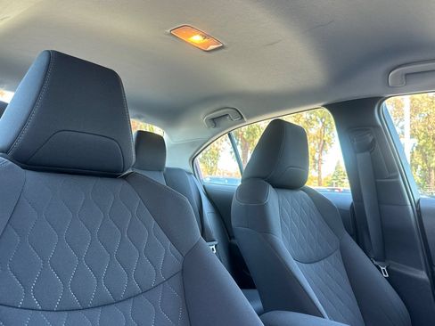 Used 2022 Toyota Corolla LE FWD image 20