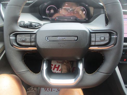 New 2026 Jeep Cherokee Limited AWD/4WD image 10