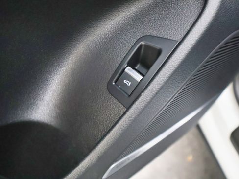 Used 2019 Audi Q8 Premium Plus w/ Premium Plus image 22