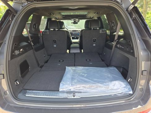 New 2026 Jeep Grand Cherokee L Summit w/ Advanced Protech Group IV AWD/4WD image 16