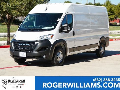 New 2026 RAM ProMaster 2500 w/ Convenience Group image 1