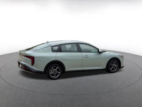 Used 2025 Kia K4 LXS image 15