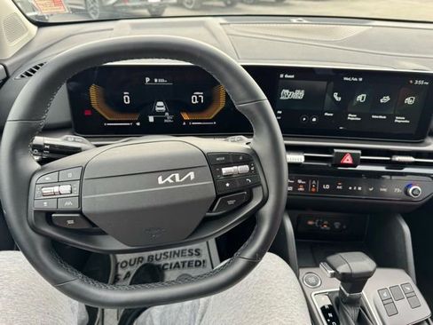 New 2026 Kia Sportage EX image 14