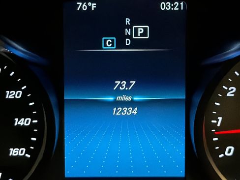 Used 2022 Mercedes-Benz GLC 300 4MATIC image 24