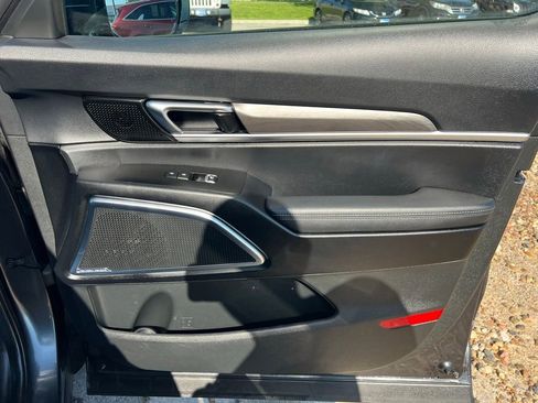 Used 2023 Kia Telluride AWD image 32
