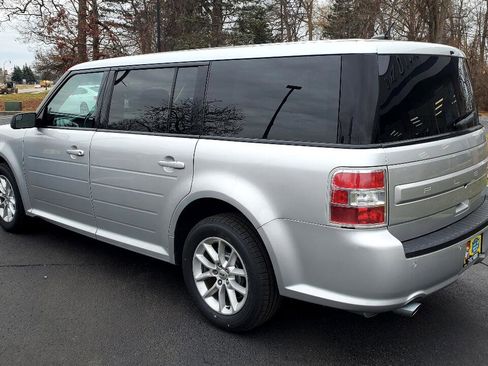 Used 2019 Ford Flex SE image 7