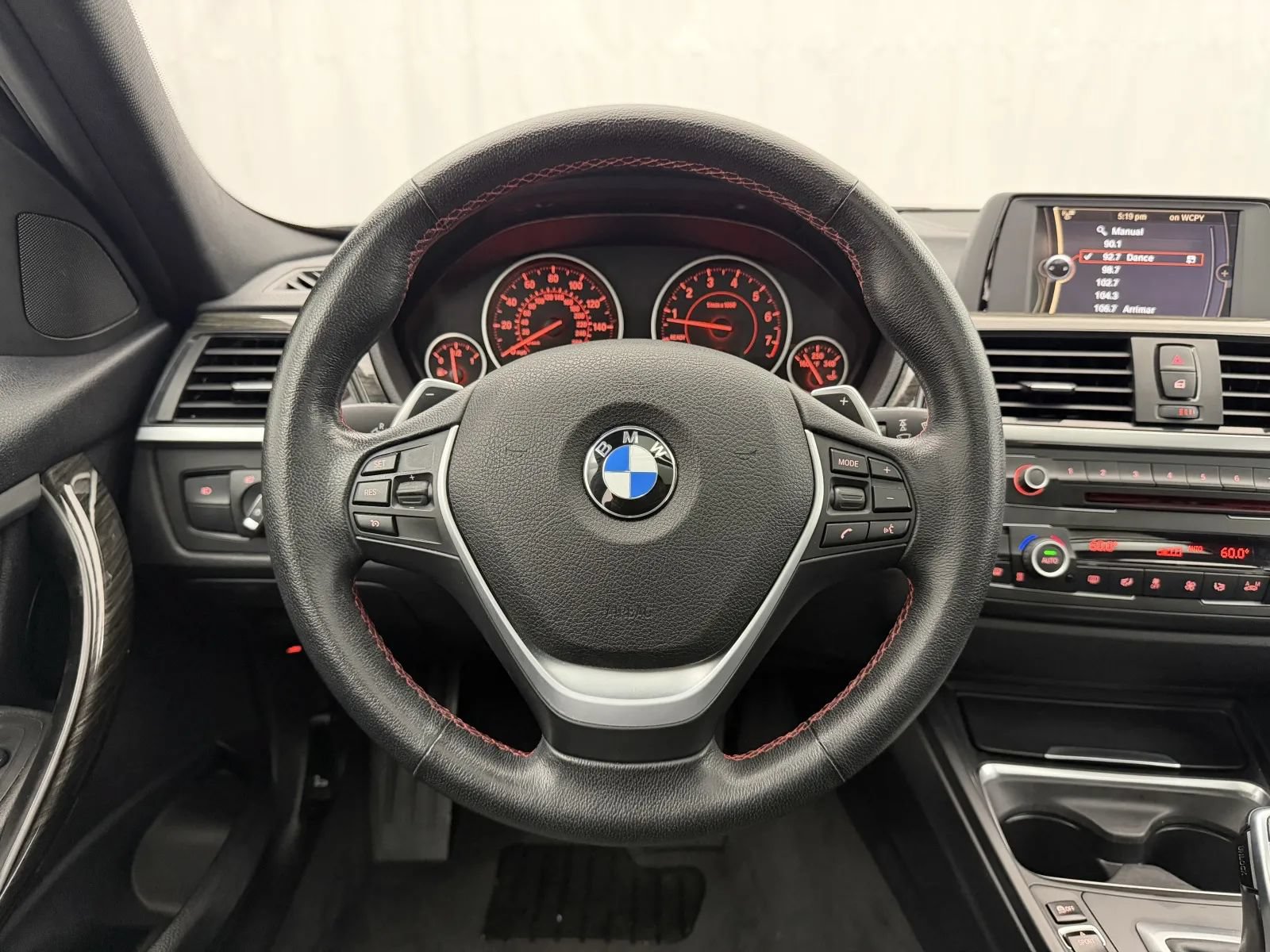 Used 2014 BMW 328i xDrive Wagon AWD/4WD image 11