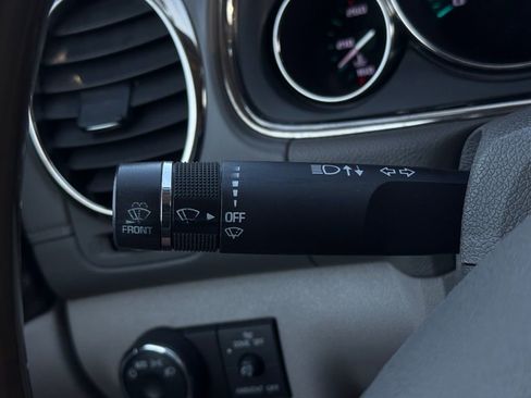 Used 2013 Buick Enclave Convenience image 33