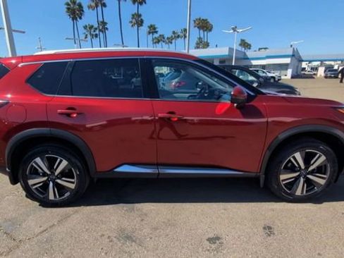 Used 2023 Nissan Rogue SL w/ SL Premium Package image 9