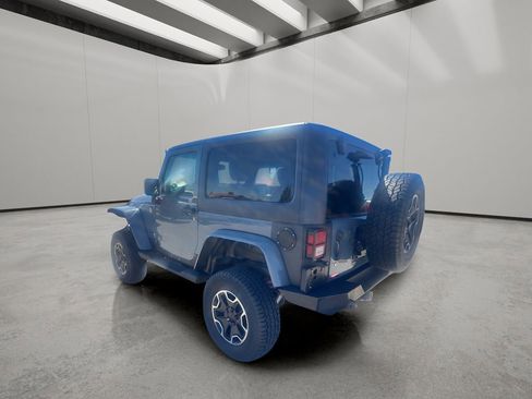 Used 2013 Jeep Wrangler Rubicon AWD/4WD image 5