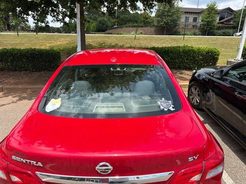 Used 2018 Nissan Sentra SV FWD image 6