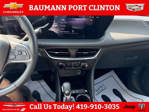 Used 2025 Buick Encore GX Preferred FWD image 16