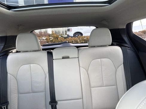 Used 2023 Volvo XC40 B5 Plus w/ Driver Assist Package image 36