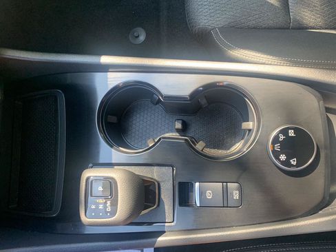 Used 2025 Nissan Rogue SV AWD/4WD image 23