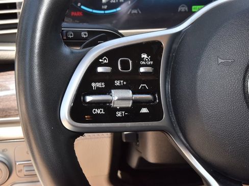 Used 2021 Mercedes-Benz GLS 450 4MATIC image 24
