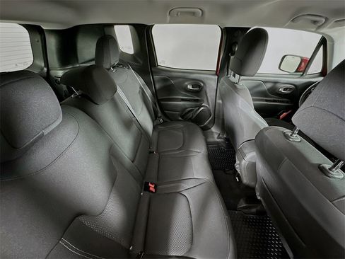 Used 2022 Jeep Renegade Latitude w/ Convenience Group image 25