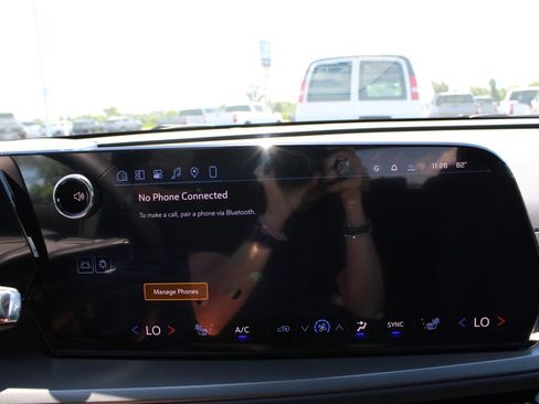 New 2026 Chevrolet Traverse LT w/ Midnight/Sport Edition FWD image 49