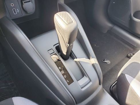 Used 2025 Nissan Versa S w/ Trunk Package image 29