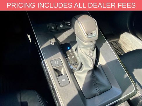 Used 2026 Toyota Corolla Cross AWD Hybrid w/ Convenience Package image 6