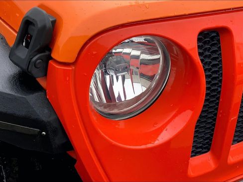 Used 2018 Jeep Wrangler Unlimited Sport S AWD/4WD image 26