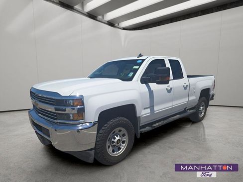 Used 2018 Chevrolet Silverado 2500 LT AWD/4WD image 1