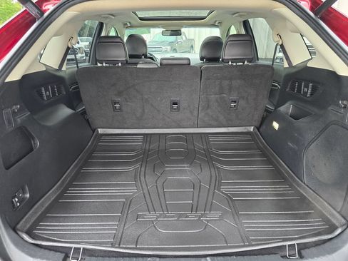 Used 2019 Ford Edge Titanium FWD image 25