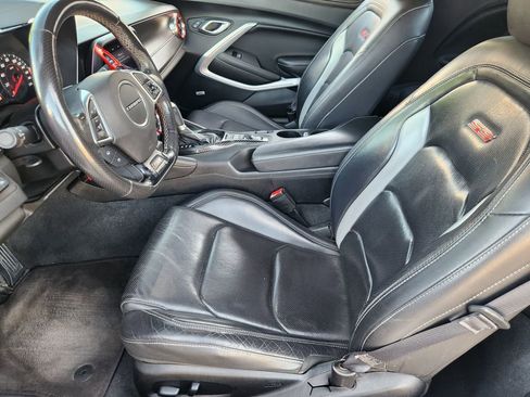 Used 2019 Chevrolet Camaro SS RWD image 13