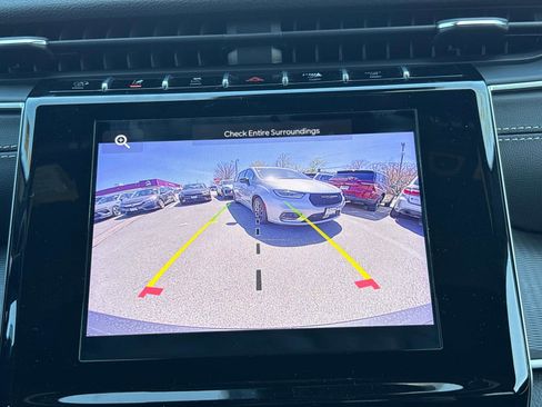 Certified 2024 Jeep Grand Cherokee Altitude AWD/4WD image 23