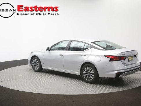 Used 2023 Nissan Altima 2.5 SV FWD image 62