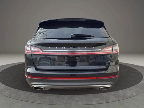 Used 2021 Lincoln Nautilus Reserve image 5