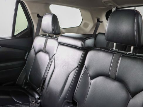 Used 2024 Honda Pilot Touring image 25