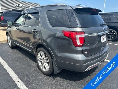 Used 2017 Ford Explorer XLT w/ Equipment Group 202A AWD/4WD image 7