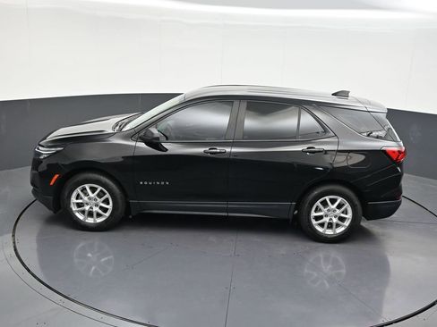 Used 2023 Chevrolet Equinox LS FWD image 18
