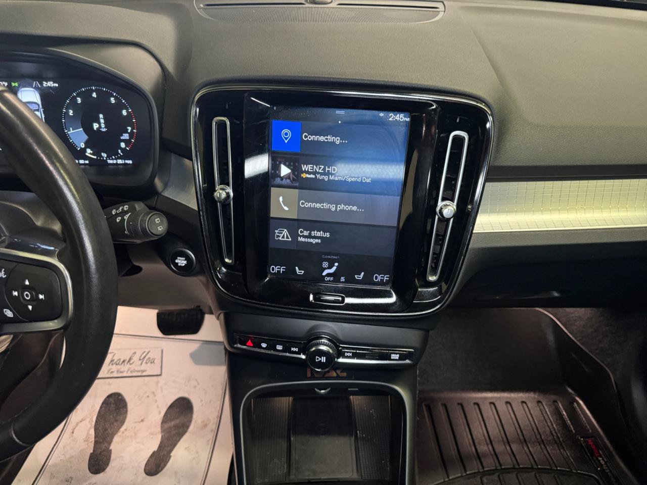Used 2019 Volvo XC40 T5 Momentum AWD/4WD image 8