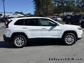 Used 2022 Jeep Cherokee Latitude Lux video 2