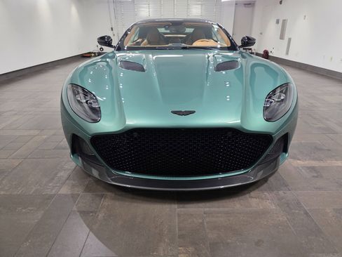 Used 2023 Aston Martin DBS Superleggera Volante image 33